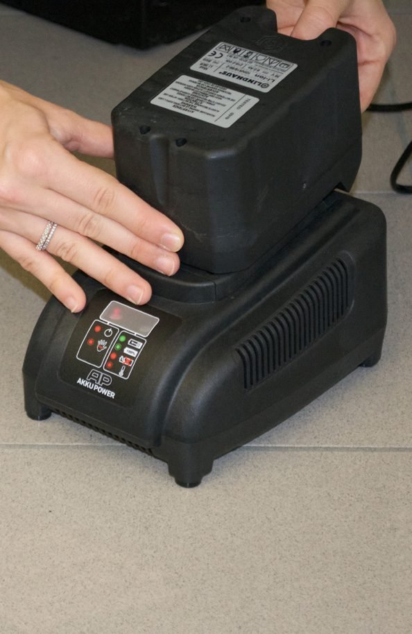 Lindhaus LB3 eco FORCE Battery-Operated Commercial Vacuum – Cordless & High-Efficiency Cleaner