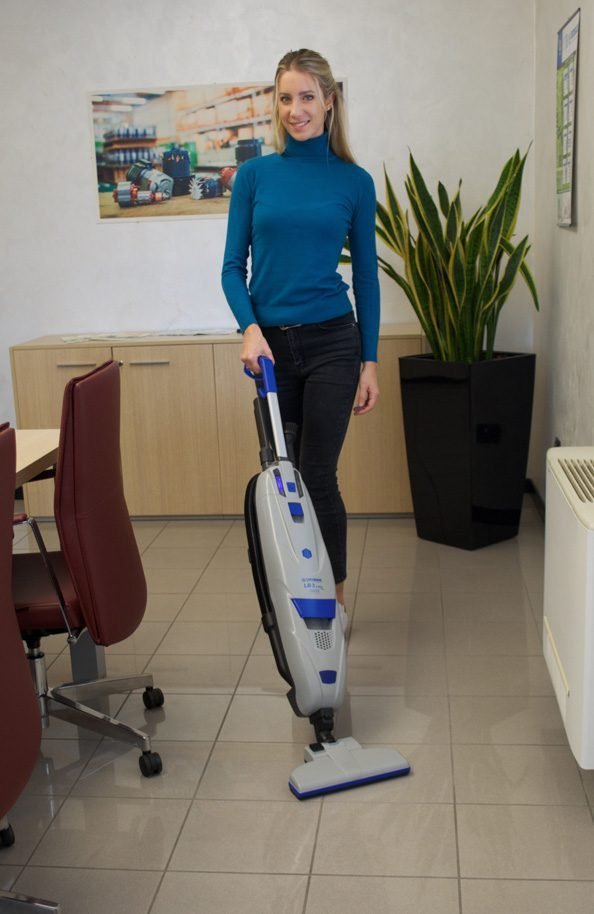 Lindhaus LB3 eco FORCE Battery-Operated Commercial Vacuum – Cordless & High-Efficiency Cleaner