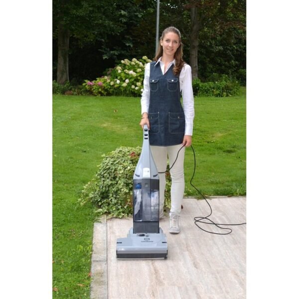 lindhaus_lw38_harfloor.jpg Lindhaus LW30 Scrubber